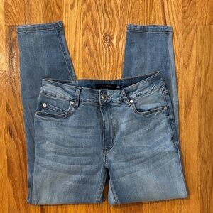 Tahari Women’s Skinny Blue Jeans
